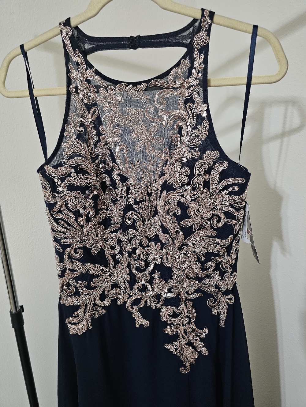 Women's Clothing (397) - Picture 5 of 9